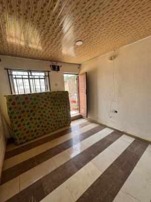 Selfcontain in Apo Dutse Community with Band a Light, in Apo Dutse Community with Band a Light, Apo, Abuja, Self Contain (single Rooms) for Rent