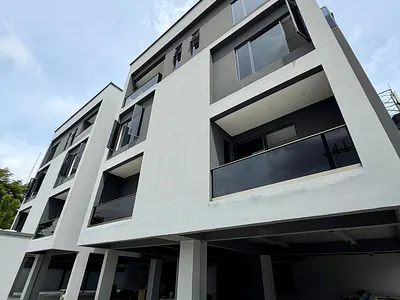 Luxury 2 Bedroom Maisonette