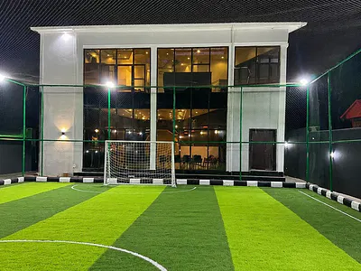 Self Compound Lounge/Restaurant with Pitch