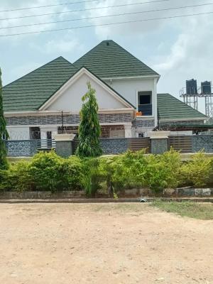 Luxury 3 Bedroom Bungalow with Excellent Facilities, Lugbe District. Abuja - Nigeria., Sabon Lugbe, Lugbe District, Abuja, Detached Bungalow for Sale