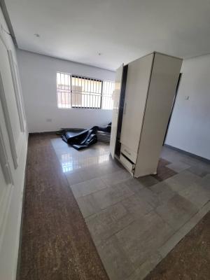 Spacious 1-bedroom Mini Flat with Extra Room, Lekki Phase 1, Lekki, Lagos, Mini Flat (room and Parlour) for Rent
