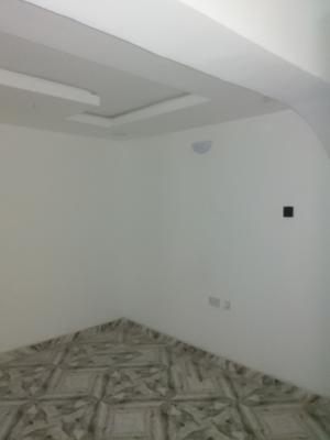 1 Bedroom, Olowora, Omole Phase 2, Ikeja, Lagos, Mini Flat (room and Parlour) for Rent