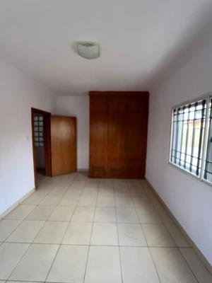Newly Renovated 3-bedroom Apartment on The Ground Floor, Lekki Phase 1, Lekki, Lagos, Flat / Apartment for Rent
