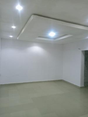 2 Bedroom Flat at Magodo Phase 1, 2 Toilets. Downstairs Available, Magodo Phase 1, Gra Phase 1, Magodo, Lagos, Flat / Apartment for Rent