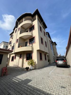 Exquisite Spacious 3 Bedroom Apartment with Bq, Lekki Phase 1, Lekki, Lagos, Flat / Apartment for Rent