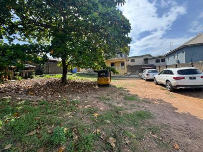 Land Measuring 648sqm with a Demolishable Building at The Setback, in, Gra Phase 1, Magodo, Lagos, Residential Land for Sale