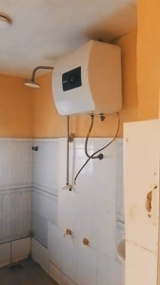 Room Flat Share at Hossanna Estate, Hossana Estate Lagos, Ago Palace, Isolo, Lagos, Self Contain (single Rooms) for Rent