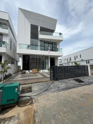Exquisite 5 B/r Detached House, Lekki, Lagos, Detached Duplex for Sale