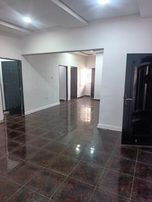 Spacious 3 Bedroom Flat, Lekki, Lagos, Flat / Apartment for Rent