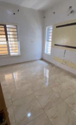 a Room Shared Apartment in Conversation Center, Conversation Center, Lekki, Lagos, Flat / Apartment for Rent