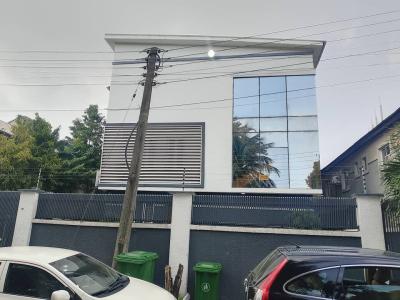 Well-maintained 4-bedroom Terrace House with 1-room Servants Quarters, Off Freedom Way, Lekki Phase 1, Lekki, Lagos, Terraced Duplex for Sale
