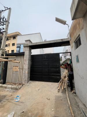 Most Affordable Lease in Lagos, Fully Equipped Gym,relaxing Spa, Modern Fitted Kitchen,24/7 Power, Obanikoro, Shomolu, Lagos, Terraced Duplex Short Let