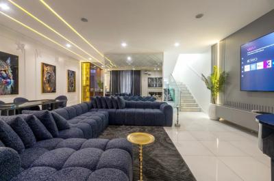 Our Stylish 3 Bedroom Apartment with Swimming Pool, Smartlock Door & B, Lekki Phase 1, Lekki, Lagos, Flat / Apartment Short Let