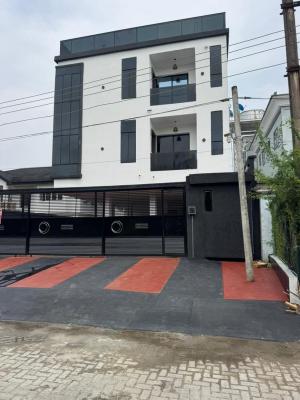 Luxury and Well Built 3 Bedroom Flat, Lekki Phase 1, Lekki, Lagos, Flat / Apartment for Sale