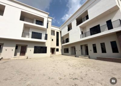 This Newly Completed Four-bedroom Terraced House Is Nestled in Mabushi, Mabushi, Abuja, Terraced Duplex for Rent