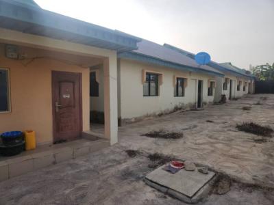 Self Con, 3&2 Bedroom, After Ayekale Central Mosque, Osogbo, Osun, Block of Flats for Sale