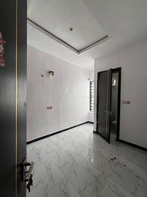 Room Upstairs in a Duplex, Murray Court, Ikate Elegushi, Lekki Phase 1, Lekki, Lagos, Semi-detached Duplex for Rent