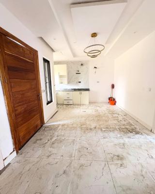 1 Bedroom Apartment Executive Unit with Water Front View, Ikate Lekki Lagos Close to Coastal Road, Ikate Elegushi, Lekki, Lagos, Mini Flat (room and Parlour) for Rent