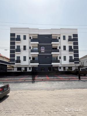 Spaciously Built 3 Bedroom Apartment with Bq, Lekki Phase 1, Lekki Phase 1, Lekki, Lagos, Block of Flats for Sale