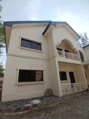 Well Renovated 3 Bedroom Block of Flat, Asokoro Abuja Diplomatic Zone, Asokoro District, Abuja, House for Rent