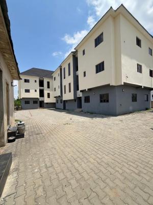 Semi Detached Duplex  with 1 Bedroom Bq, Guzape District, Abuja, Semi-detached Duplex for Sale