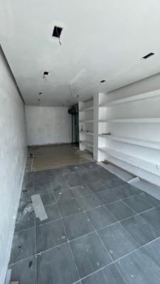 29sqm Shop Space Facing The Road, Lekki Phase 1, Lekki, Lagos, Shop for Rent
