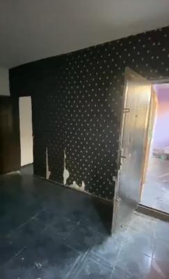 Spacious Mini Flat at Thomas Estate { Video}, Thomas Estate, Ajah, Lagos, Mini Flat (room and Parlour) for Rent