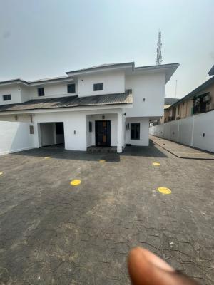 Luxury 5 Bedroom Semi Detached House  with Room Bq, Lekki Phase 1, Lekki, Lagos, Semi-detached Duplex for Rent