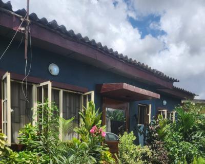 3 Bedroom Bungalow Self Compound, Jakande Isolo Gold Crescent., Isolo, Lagos, Detached Bungalow for Sale