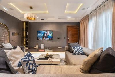 Luxury Furnished 2 Bedrooms Maisonette Penthouse with Pool & Gym, Elf, Lekki Phase 1, Lekki, Lagos, Flat / Apartment for Rent