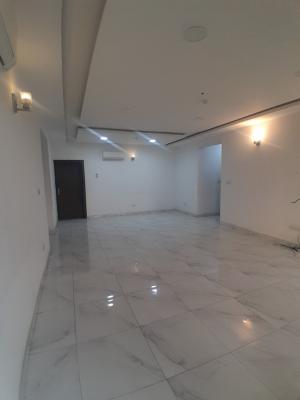 3 Bedrooms with a Room Bq, Off Pinnacle Lekki Right, Lekki, Lagos, Flat / Apartment for Rent