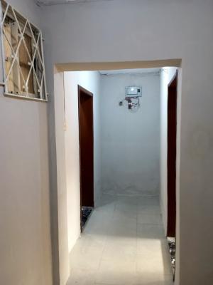 Executive & Luxury 3 Bedroom with 3 Toilets 2 Persons in a Compound, Just Directly By Luth  Gate, Mushin, Lagos, Flat / Apartment for Rent