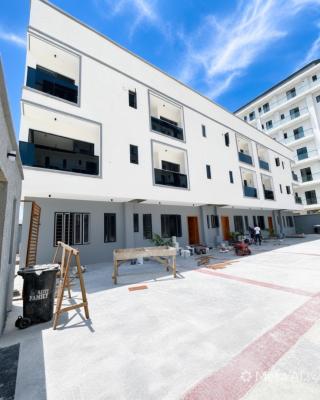 4 Bedroom Terrace Duplex + Bq, Lekki Phase 1, Lekki, Lagos, Terraced Duplex for Sale