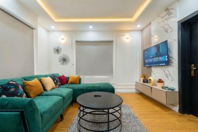 His Beautiful 1 Bedroom Apartment Is Available, Lekki Phase 1, Lekki, Lagos, Flat / Apartment Short Let