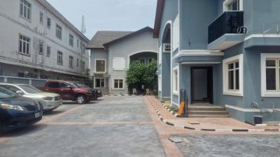 a Fully Vacant Wing of Well Finished  4-bedroom Semi-detached House, Oniru, Victoria Island (vi), Lagos, Semi-detached Duplex for Sale