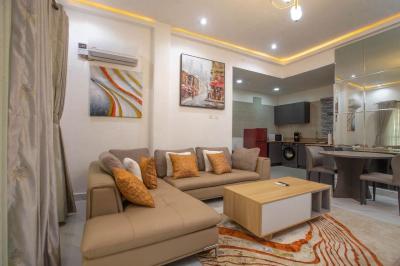 2bedrooms Fully Furnished Apartment, Off Admiralty Road, Lekki Phase 1, Lekki, Lagos, Flat / Apartment for Rent