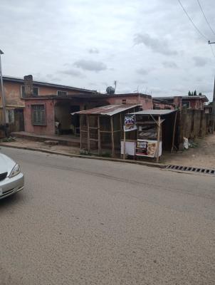 Commercial 6 Rooms Facing The Tarred Road on a Corner Piece, Behind St Anns School, Molete Ibadan, Challenge, Ibadan, Oyo, Block of Flats for Sale