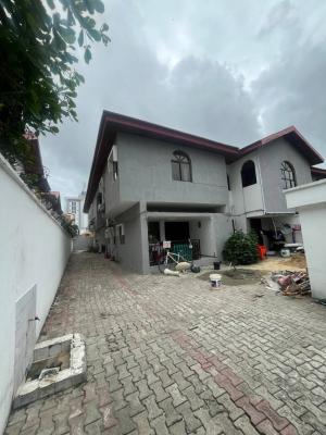1 Bedroom Apartment, Lekki Phase 1, Lekki, Lagos, Flat / Apartment for Rent