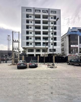 Fully Serviced Apartments with Pool Gym and Elevators, Victoria Island (vi), Lagos, Flat / Apartment for Rent