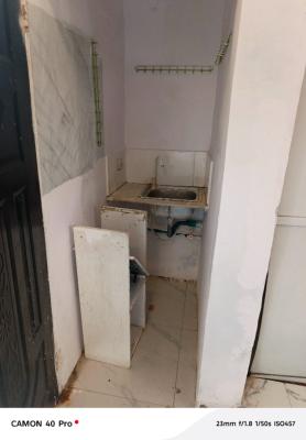 Studio Apartment, Off Ligali Ayorinde Street, Victoria Island (vi), Lagos, Self Contain (single Rooms) for Rent