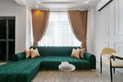 Cozy 2 Bedroom Apartment with Swimming Pool, Gym, Snooker Boa, Lekki Phase 1, Lekki, Lagos, Flat / Apartment Short Let