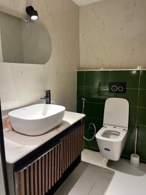 Premium 1-bedroom Apartment Suite with Hotel-style Service, Maitama District, Abuja, Flat / Apartment for Rent