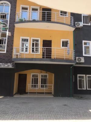 Newly Renovated 3 Bedrooms Apartment with Excellent Facilities, Lafiaji Orchid Road, Lekki, Lagos, Flat / Apartment for Rent