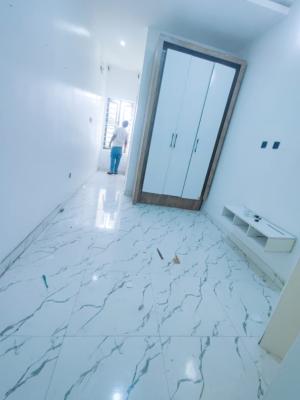 Room Upstairs, Spring Garden Estate Orchid Road Before The Roundabout, Lekki, Lagos, Flat / Apartment for Rent