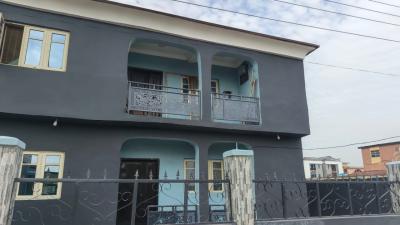 Decent 3 Bedroom Up Flat 3 All Room Ensuite, Sawmill, Gbagada, Lagos, Flat / Apartment for Rent