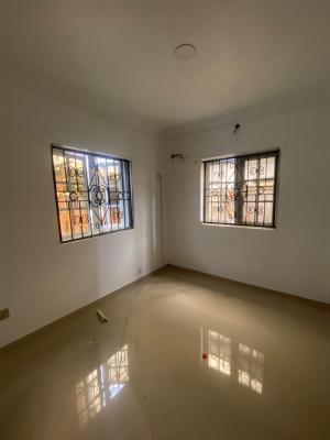 2 Bedroom Apartment, Lekki Phase 1, Lekki, Lagos, Flat / Apartment for Rent