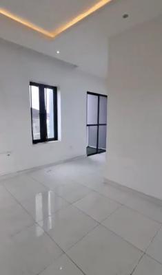 Large 2 Bedroom Apartment upstairs, Salem, Ikate, Lekki, Lagos, Flat / Apartment for Rent