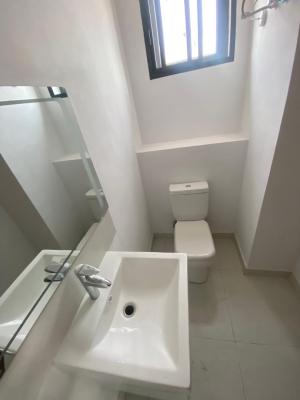 Luxury Four Bedroom Town House with a Maids Room, Freedom Way, Lekki Phase 1, Lekki, Lagos, House for Rent