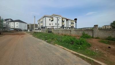 Hot Deal Alert! Guzape Main -- Back of Hmedix Fenced & Gated, Behind H-medix, Guzape District, Abuja, Residential Land for Sale