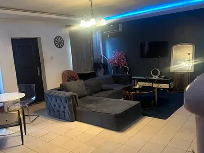 Spacious and Service 3 Bedroom Flat